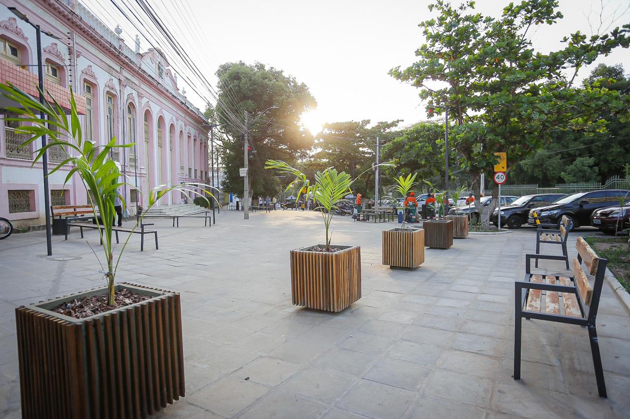 Prefeitura entrega obra de revitalização do Centro de Teresina.