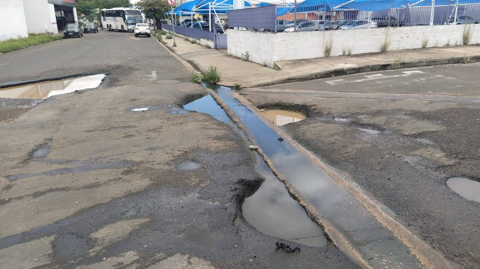 Local antes de iniciar a obra da Prefeitura de Teresina. Foto: (Ascom/ETURB)