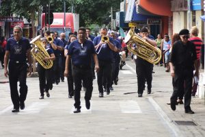 Prefeito participa do Arte na Praça no centro da cidade (Foto: Jailson Soares/SEMCOM)