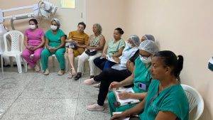 Técnicos e enfermeiros passam por qualificações (Foto: Ascom FMS)