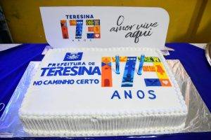  Comemoração ao aniversário de 173 anos de Teresina no Restaurante Popular (Foto: Jailson Soares/SEMCOM)
