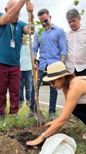 SEMAM participa de ação de plantio no TCE-PI e reforça compromisso com a arborização urbana (Foto: ASCOM/SEMAM)