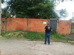 Ação de fiscalização de terrenos baldios (Foto: ASCOM/SDU Sudeste)
