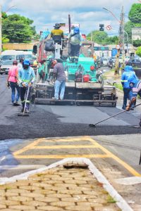 Obra de recapeamento na Avenida Centenário (Foto: Jailson Soares/SEMCOM)