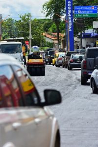 Obra de recapeamento na Avenida Centenário (Foto: Jailson Soares/SEMCOM)